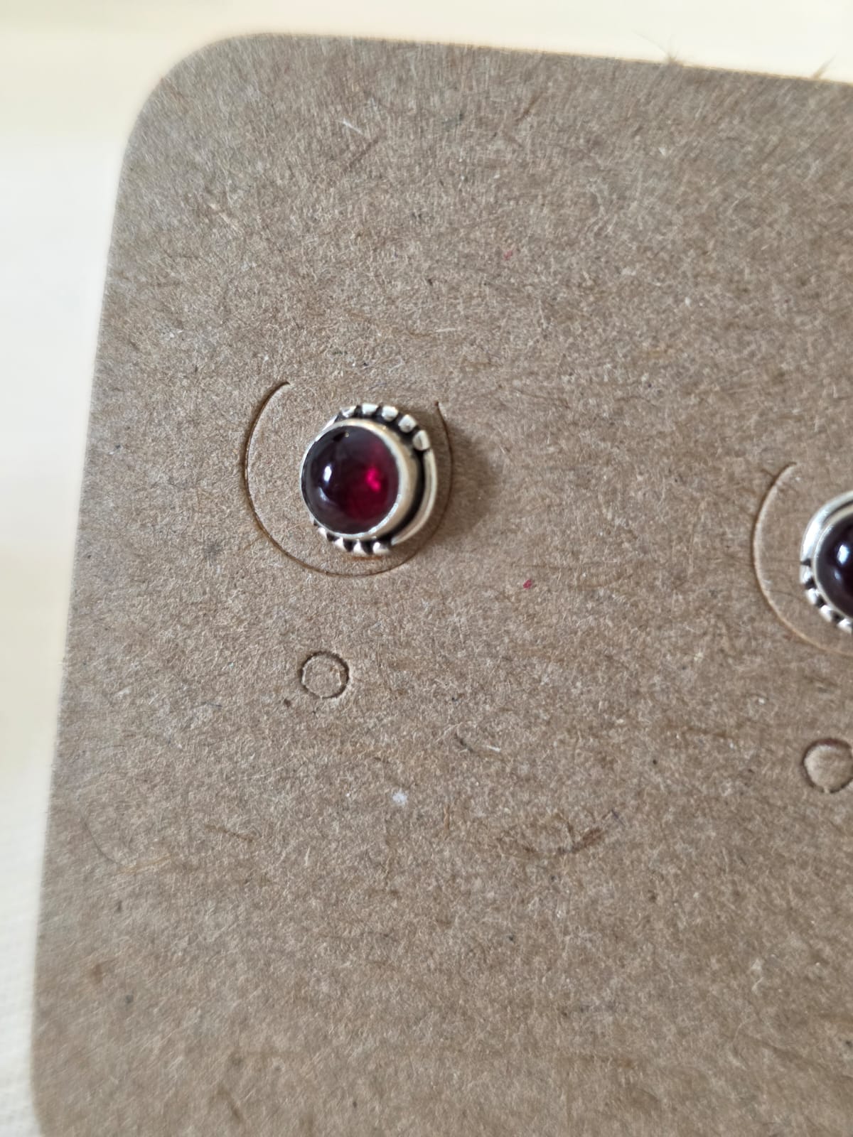 Brincos em Prata 925 e Granada bf213.