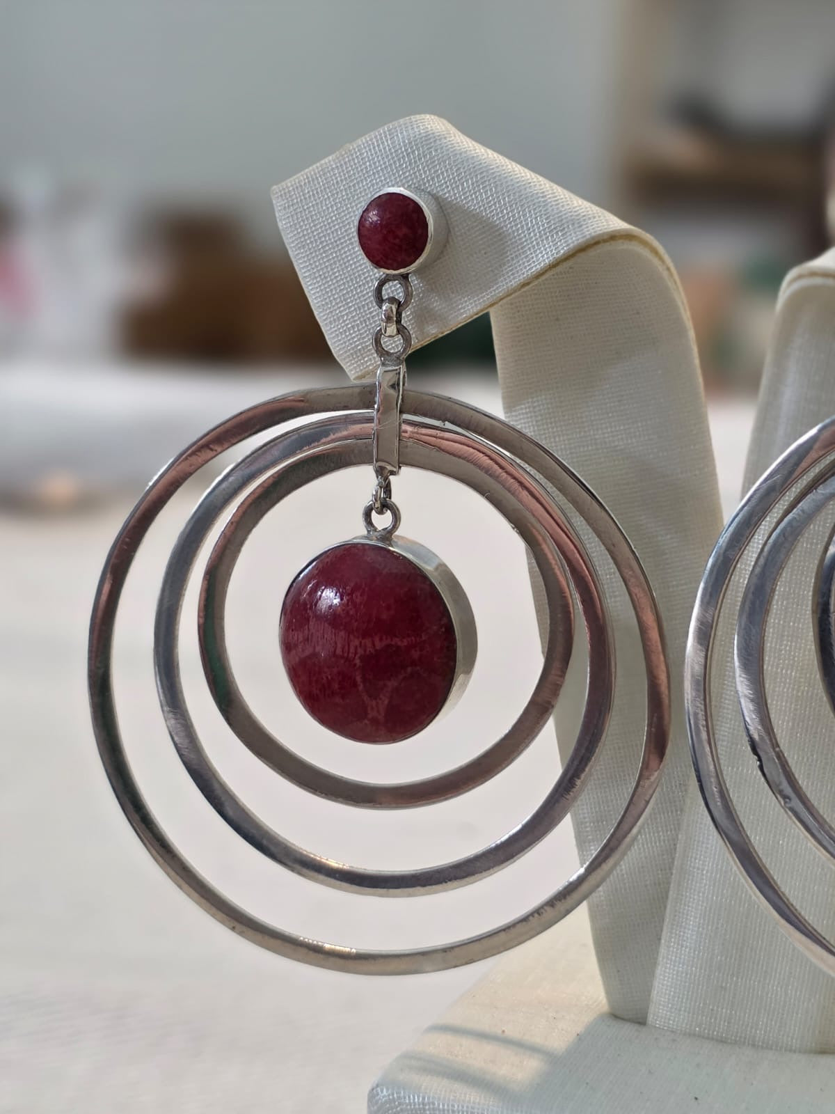 Brincos em Prata 925 e Coral  Bf395