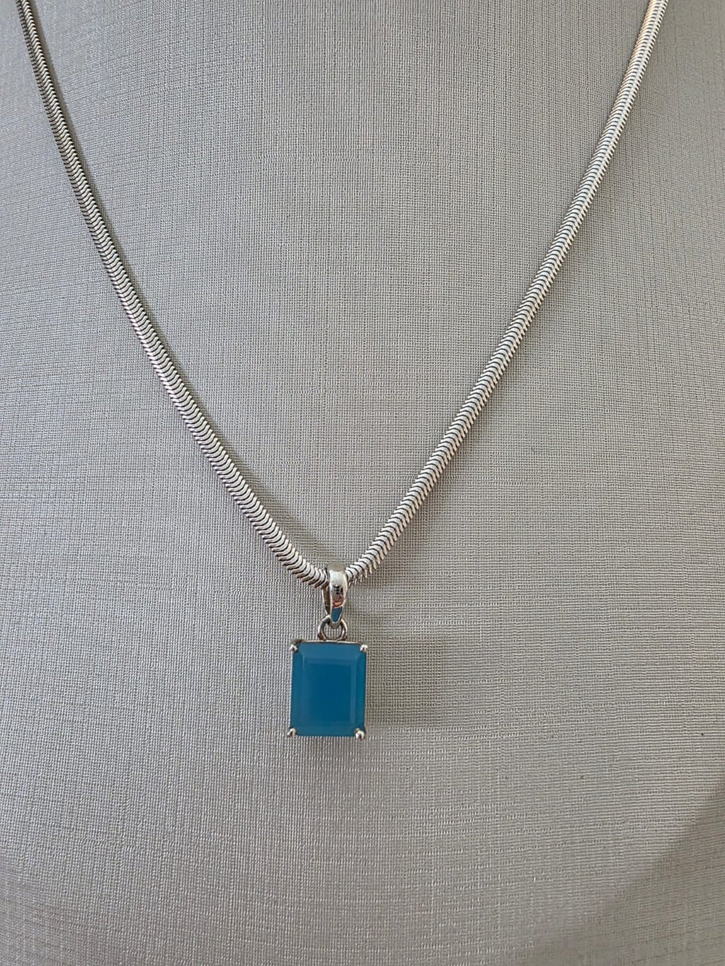 Pingente em Prata 925 e Calcedônia Azul pgt154