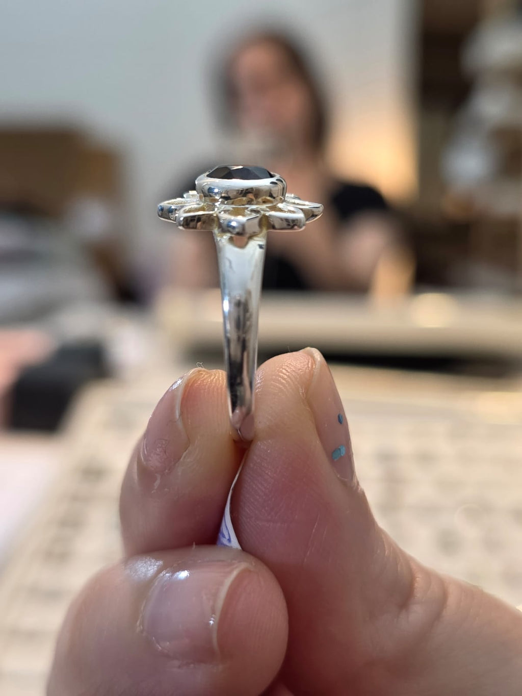 Anel em Prata 925 e Cristal de Quartzo Fume af152a