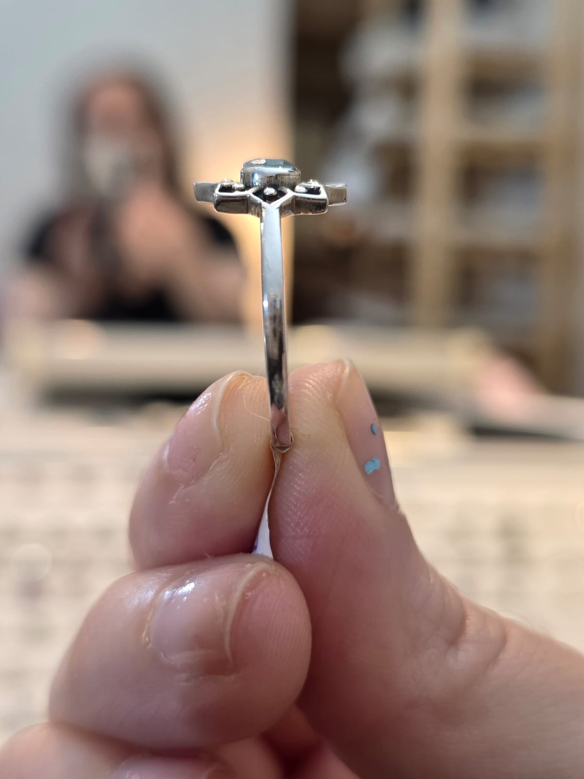 Anel em Prata 925 e Esmeralda af239