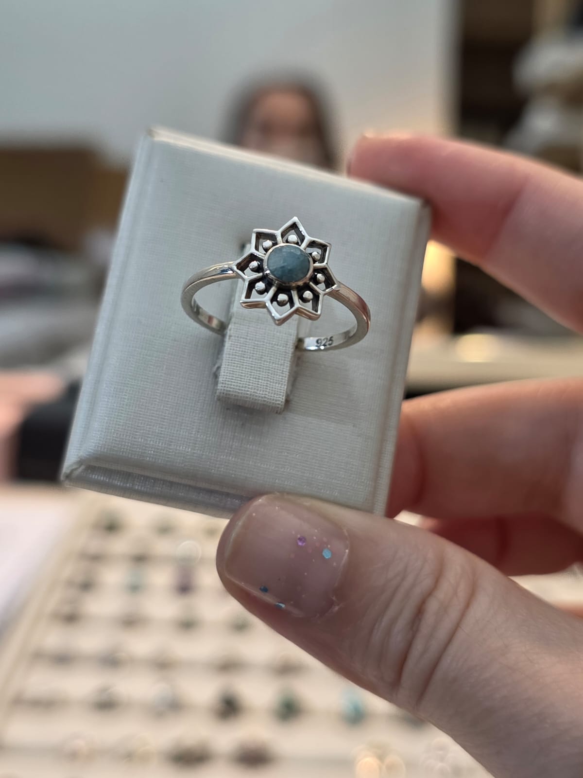 Anel em Prata 925 e Esmeralda af239