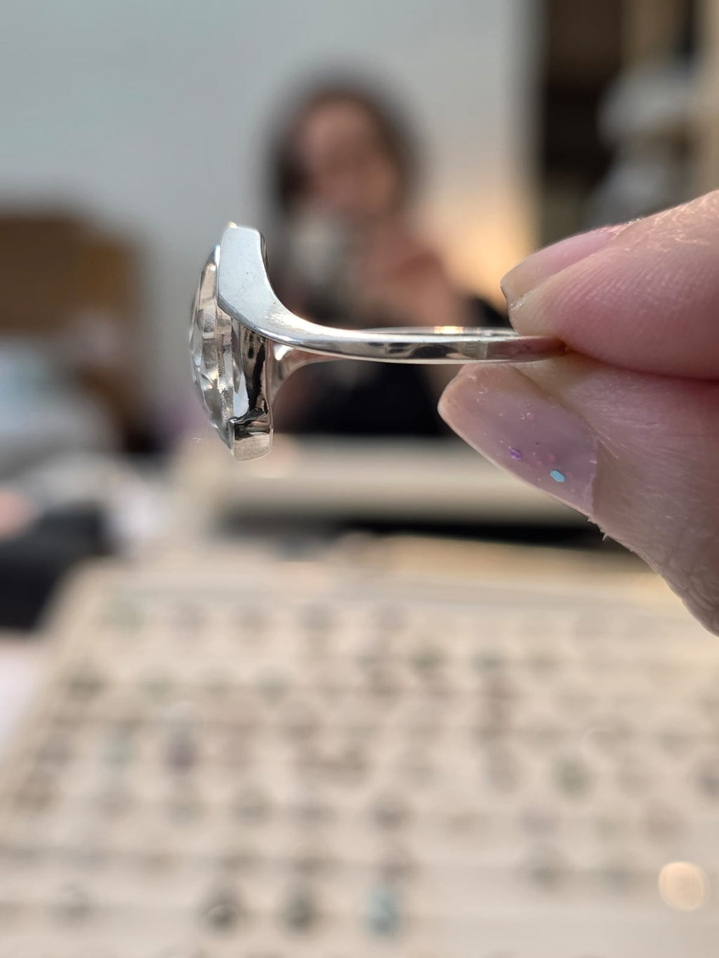 Anel em Prata 925 e Cristal de Quartzo af476b