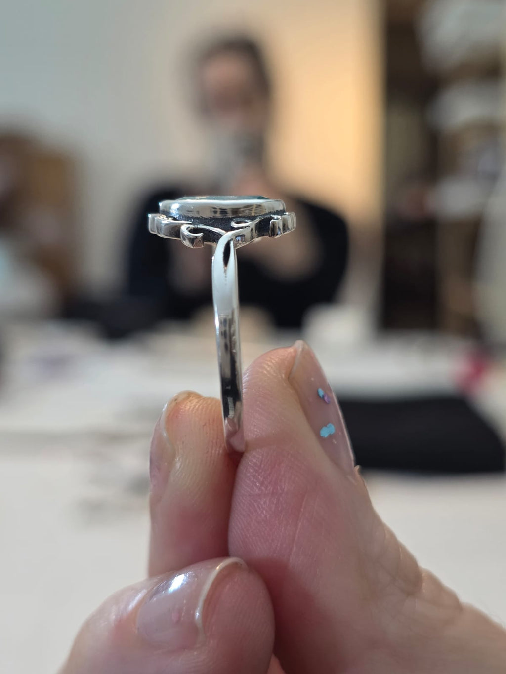 Anel em Prata 925 e Esmeralda af495b