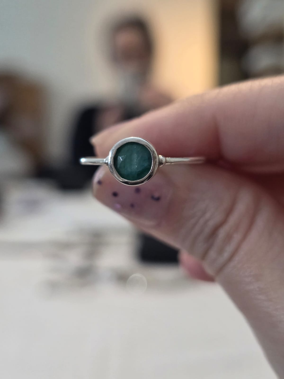 Anel em Prata 925 e Esmeralda af388c