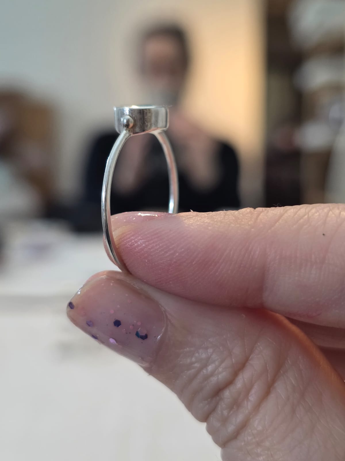 Anel em Prata 925 e Esmeralda af388c