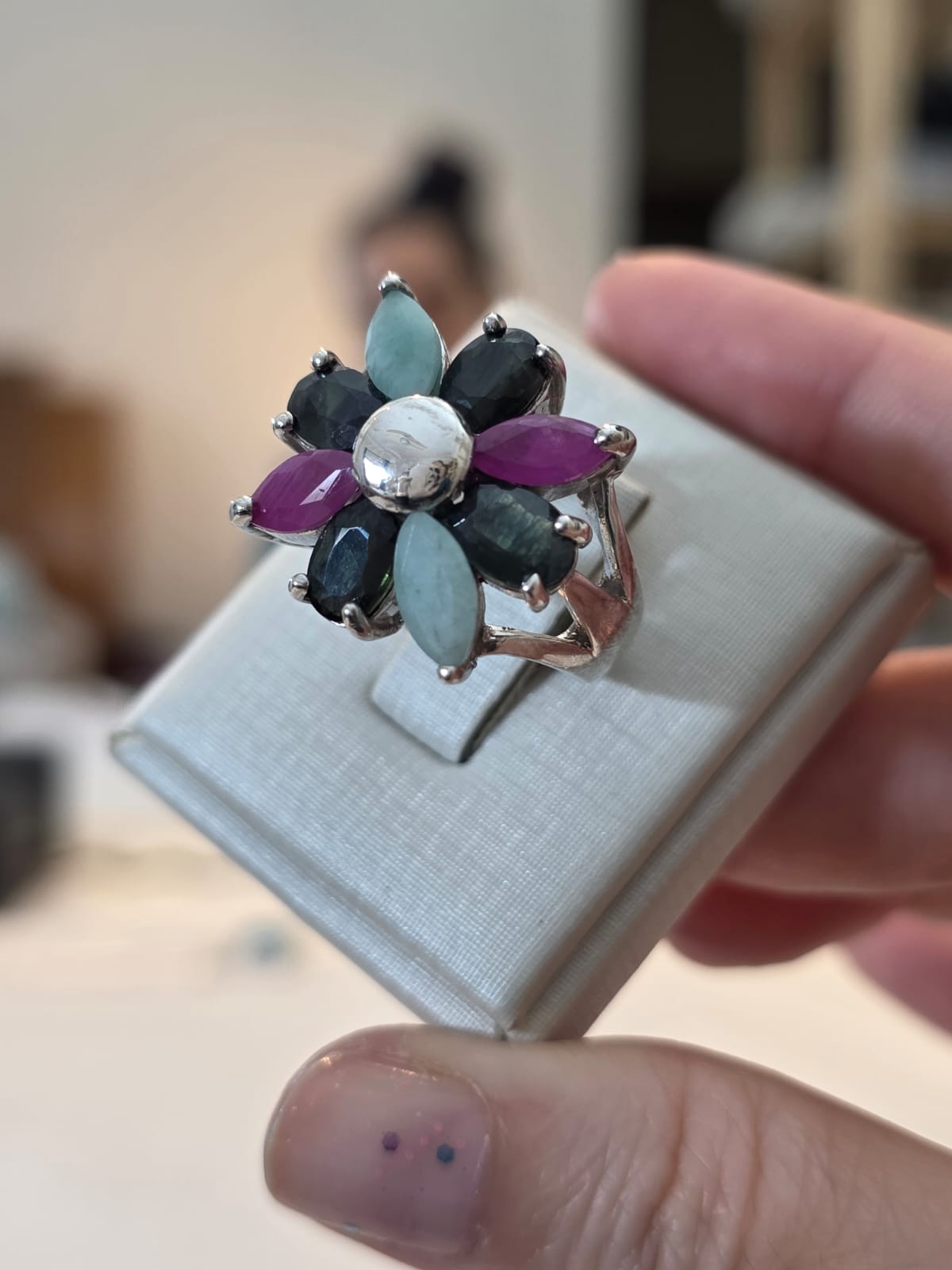 Anel Prata 925 e Mix de Pedras af 197. Rubi, Safira e Esmeralda. 