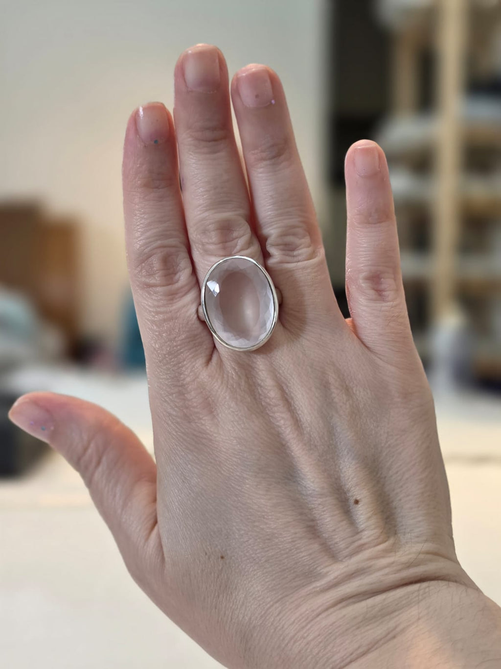 Anel Prata 925 e Cristal de Quartzo Rosa af 562. 