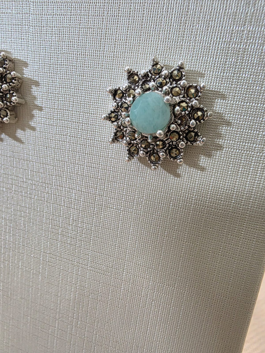 Brinco em Prata 925 e Esmeralda bf284b