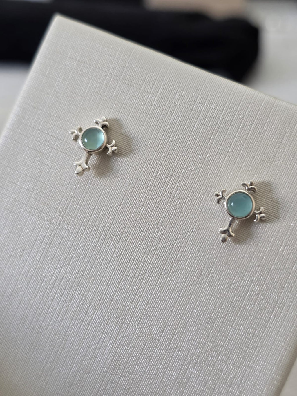 Brinco em Prata 925 e Calcedonia Azul 274a