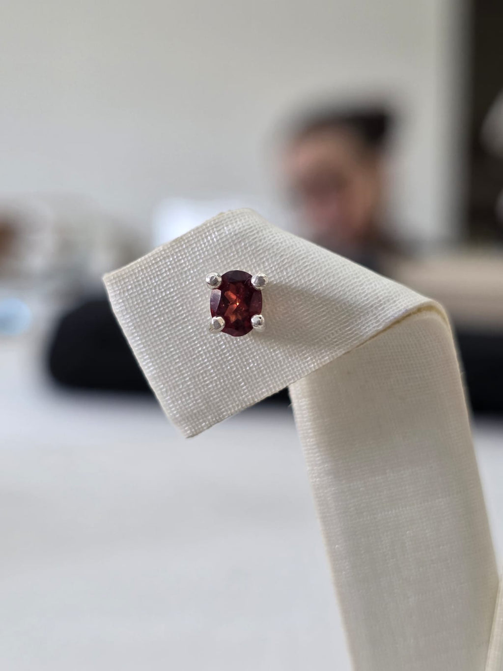 Brinco em Prata 925 e Granada 279a