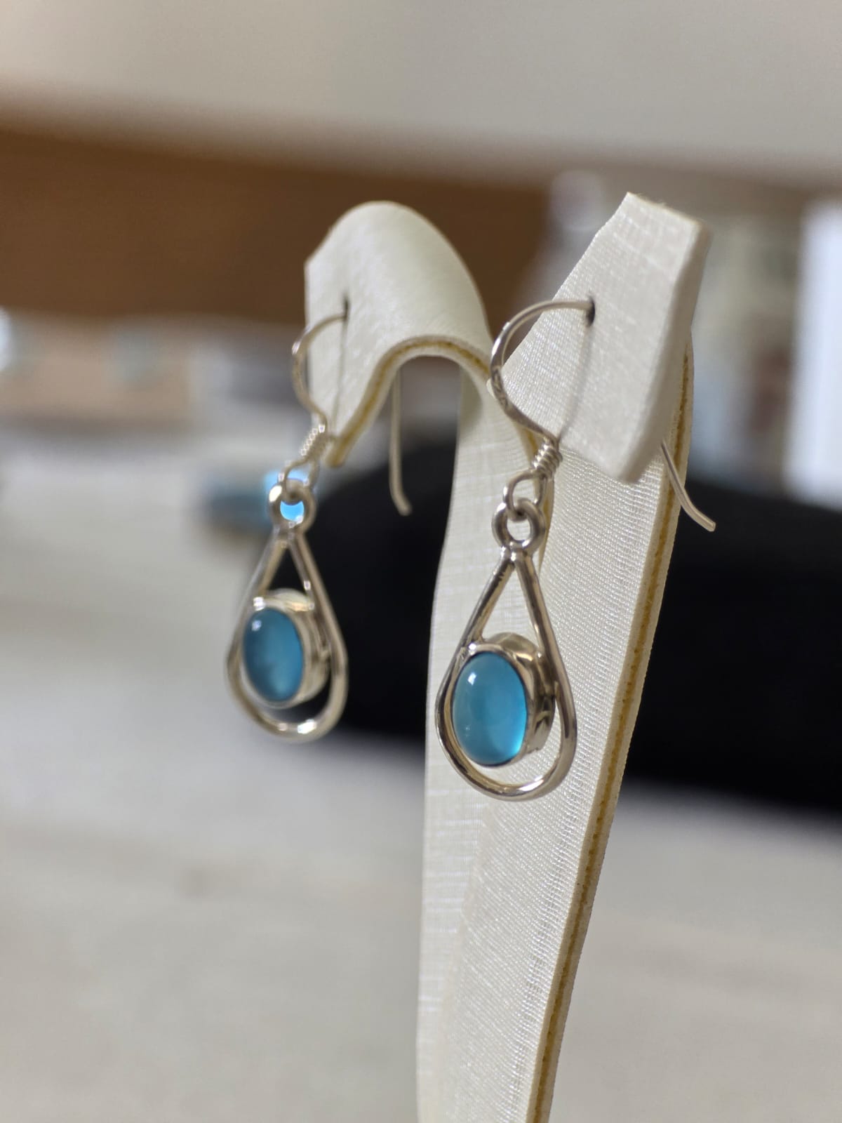 Brinco em Prata 925 e Calcedonia Azul 272a